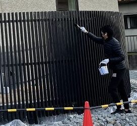 アルミフェンス塗装（本塗装完了後）